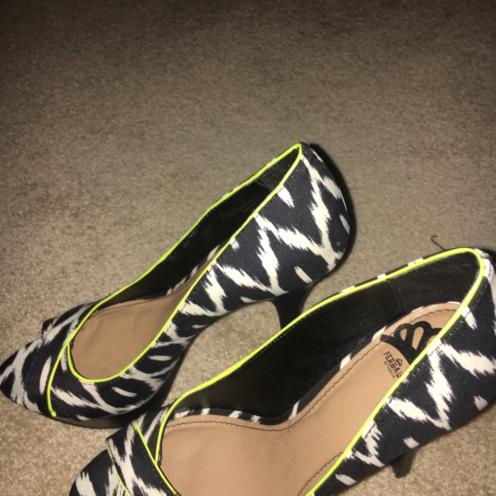Shoes - Heels